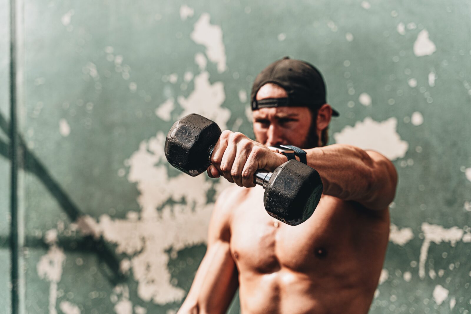 Quelle whey choisir pour une prise de masse ? 12 logan weaver WJUrYr5KqSw unsplash