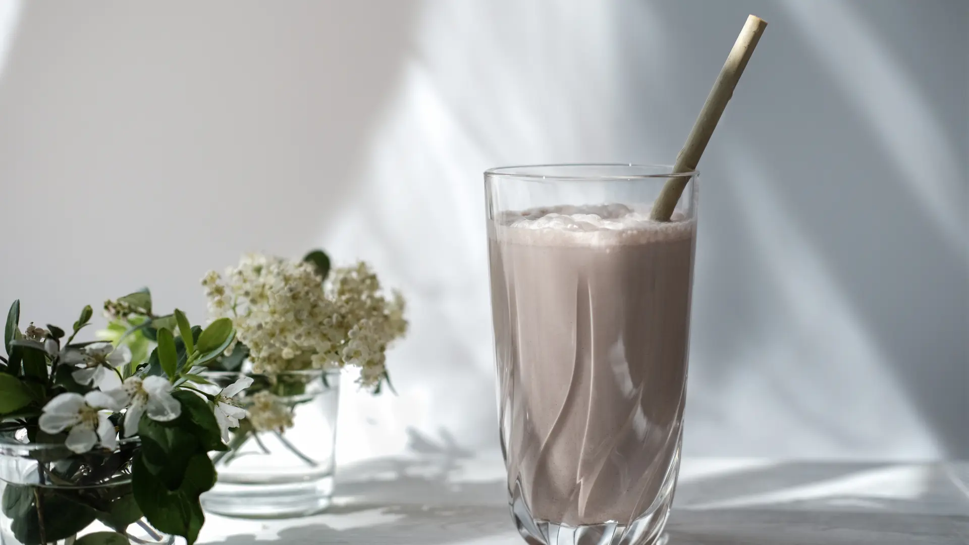 Smoothie whey cacao et beurre de cacahuète maison