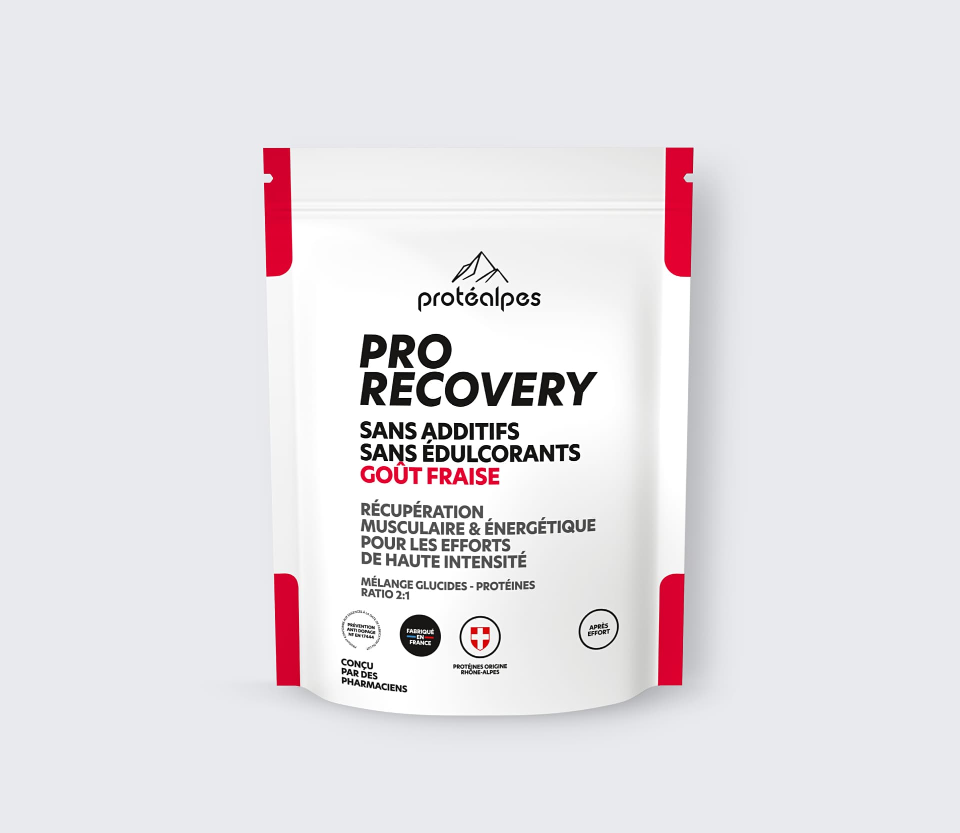 Produit Protéalpes Pro Recovery fraise, sans additifs ni édulcorants, pour récupération sportive après efforts intenses.
